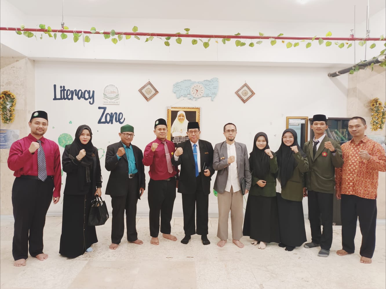 Penyerahan Mahasiswa PPL II di Madrasah Istiqlal
